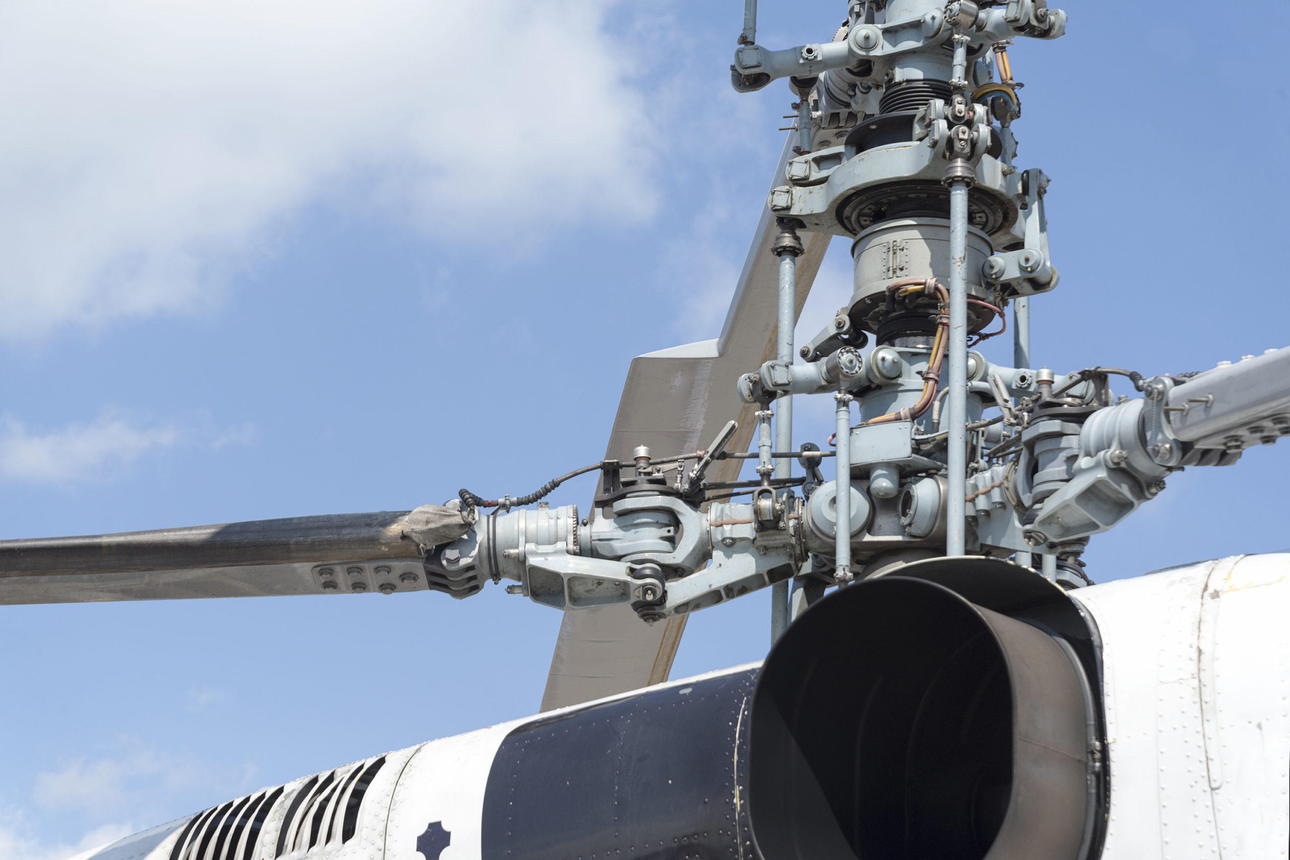 Struktur- und Funktionsteile für Anwendungen in der Luft- und Raumfahrtfertigung.